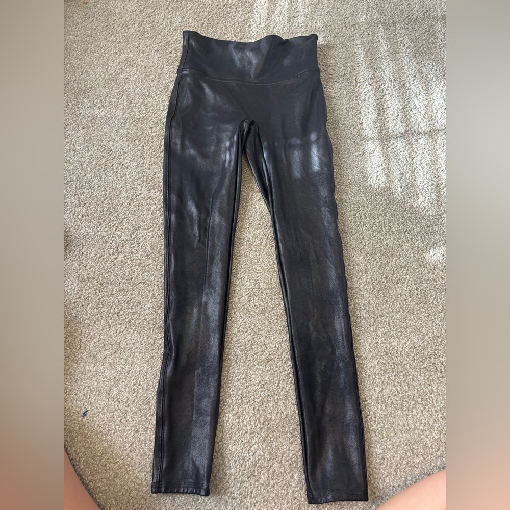 SPANXshape™ Faux Leather Leggings